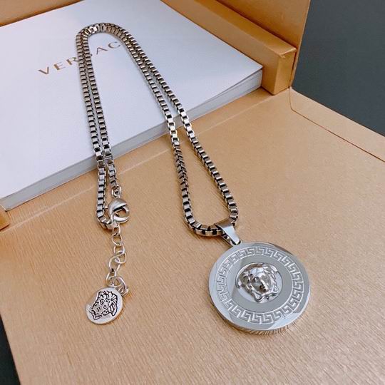 Versace necklace 11lyh51